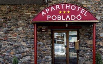 Poblado Apartments, Arinsal, Entrance